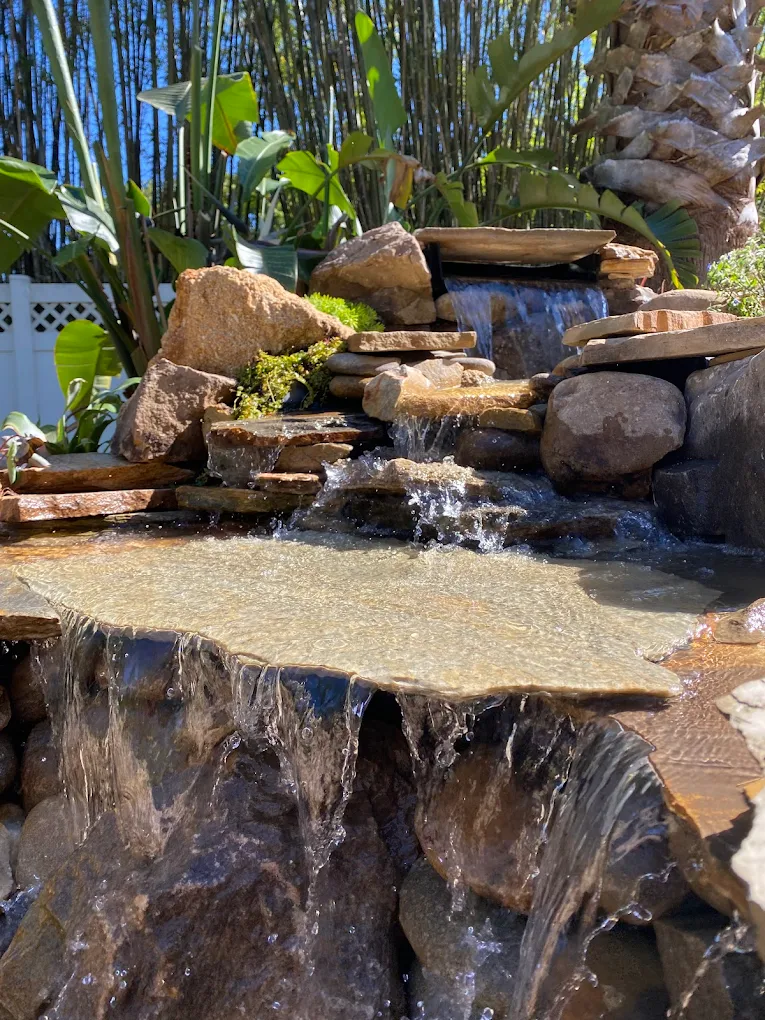 Rock fountain